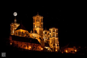 Laon - Vue de nuit sur la Cathédrale Notre-Dame de Laon