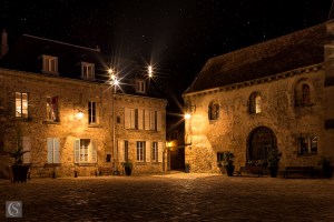 Laon - Parvis de la Cathédrale Notre-Dame de Laon