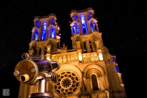 Laon - Parvis de la Cathédrale Notre-Dame de Laon